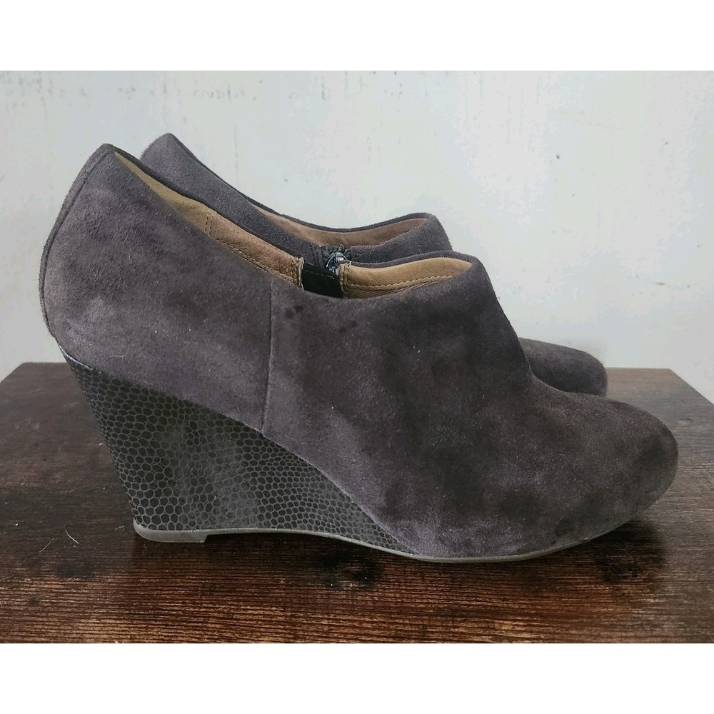 Clarks Artisan Womens 8M Suede Wedge Booties Brown Snakeskin Heel Ankle Boots - Picture 1 of 6